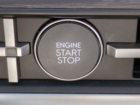 Used 2024 Hyundai Santa Fe Limited image 28