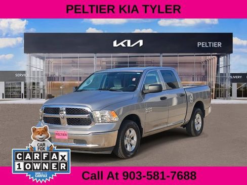 Used 2022 RAM 1500 Classic SLT image 3