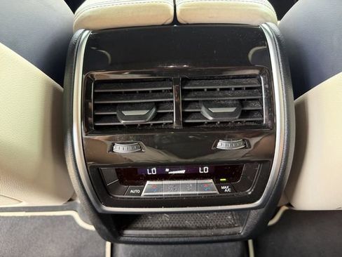 Used 2023 BMW X6 xDrive40i w/ M Sport Package AWD/4WD image 26