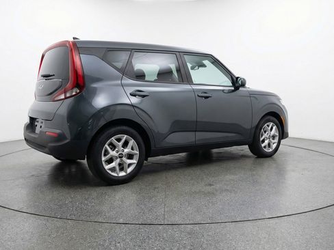 Used 2025 Kia Soul LX w/ LX Technology Package image 7
