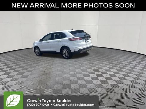 Used 2024 Ford Edge SEL AWD/4WD image 6