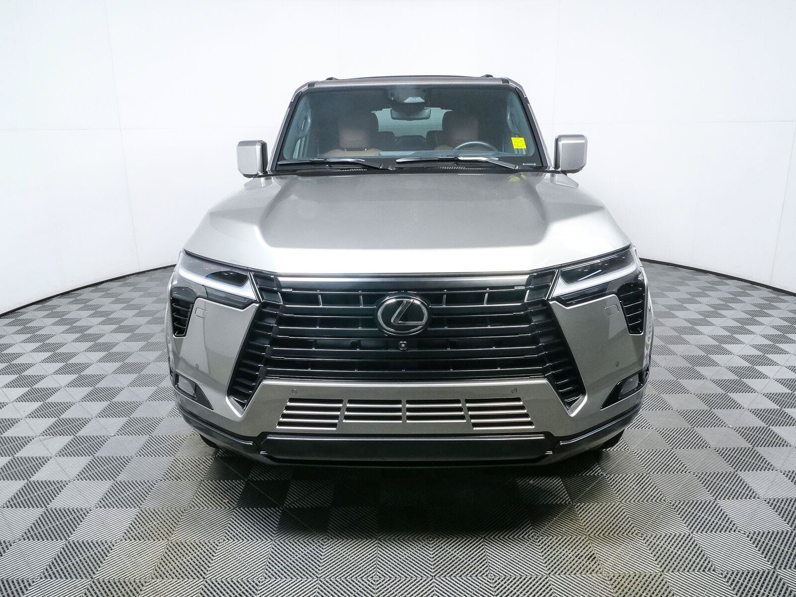 Used 2025 Lexus GX 550 w/ Accessory Package (Z1) AWD/4WD image 35