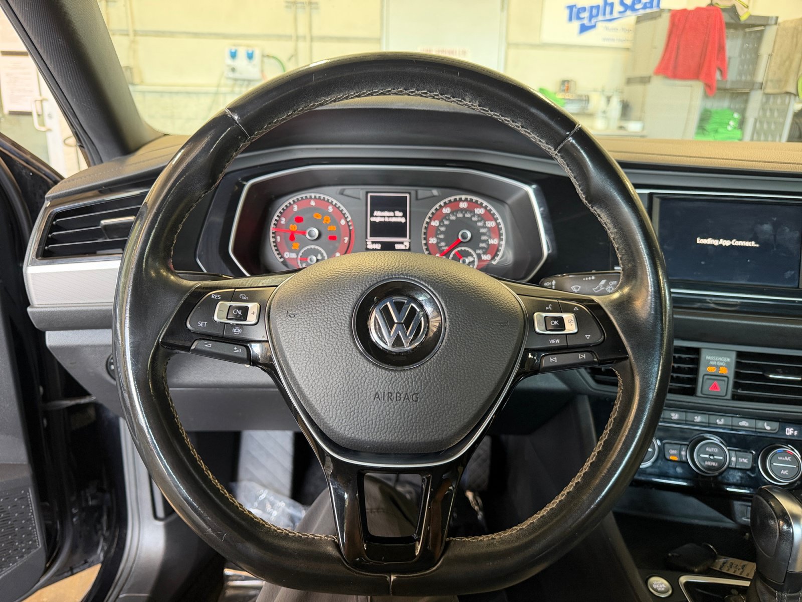 Used 2020 Volkswagen Jetta R-Line FWD image 9