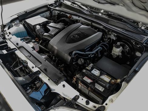 Used 2020 Toyota Tacoma SR5 image 57