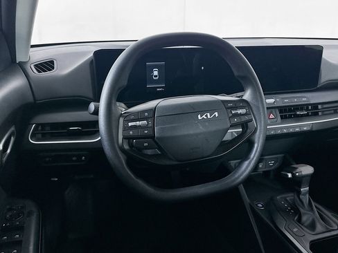 Used 2025 Kia K4 FWD image 18