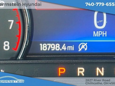 Used 2023 Ford Explorer XLT image 7