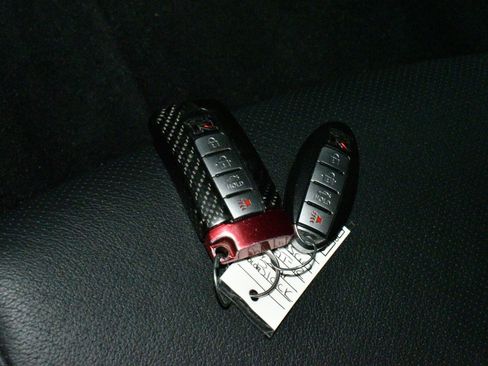 Used 2013 Nissan GT-R Black Edition AWD/4WD image 97