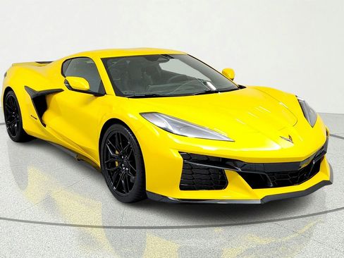 Used 2026 Chevrolet Corvette Z06 RWD image 7