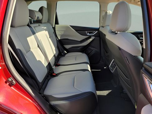 Used 2023 Subaru Forester Limited image 14