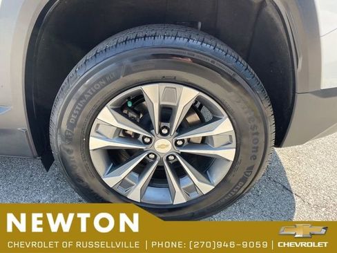 Used 2025 Chevrolet Equinox LT w/ Safety and Technology Package FWD image 48