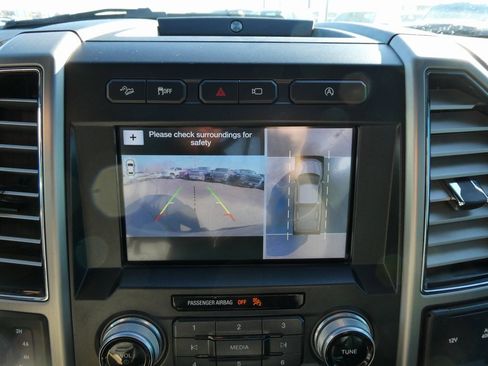 Used 2018 Ford F150 Platinum w/ Technology Package image 35