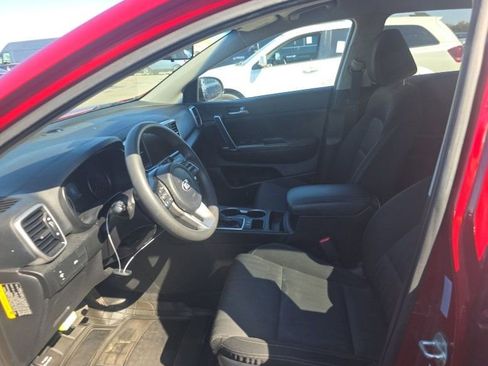 Used 2021 Kia Sportage LX image 25