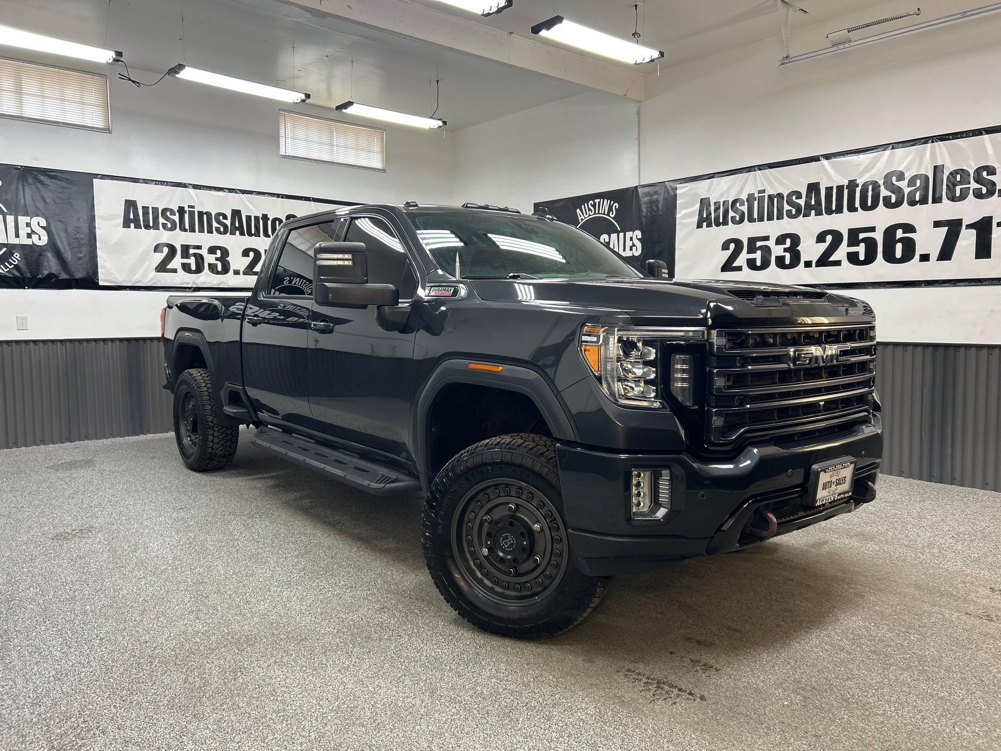 Used 2020 GMC Sierra 3500 AT4 w/ AT4 Premium Package AWD/4WD image 1