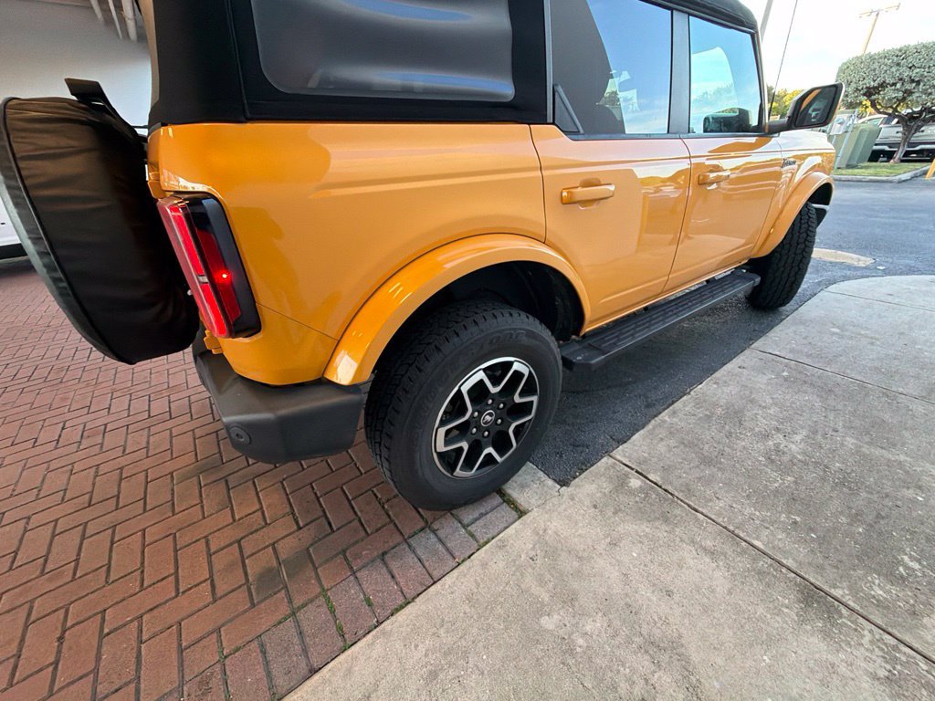 Used 2021 Ford Bronco Outer Banks AWD/4WD image 15