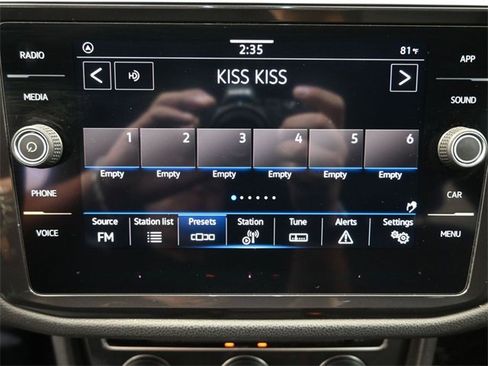 Used 2021 Volkswagen Tiguan SE R-Line w/ 3-Row Tiguan MDO Package image 32