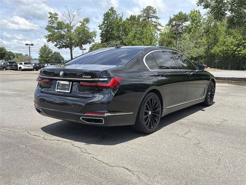 Used 2020 BMW 740i xDrive w/ Premium Package AWD/4WD image 28