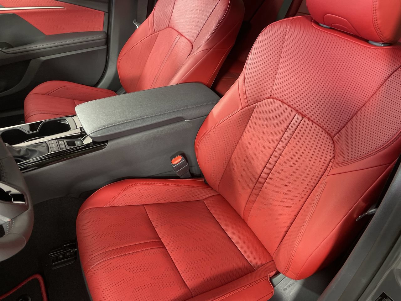 New 2026 Toyota Camry XSE FWD image 21