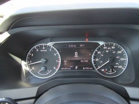 Used 2024 Nissan Pathfinder S AWD/4WD image 13