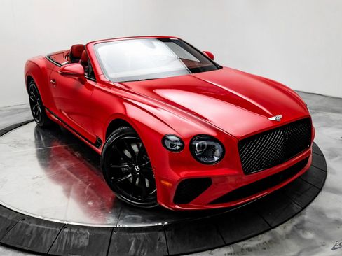 Used 2022 Bentley Continental GT image 30