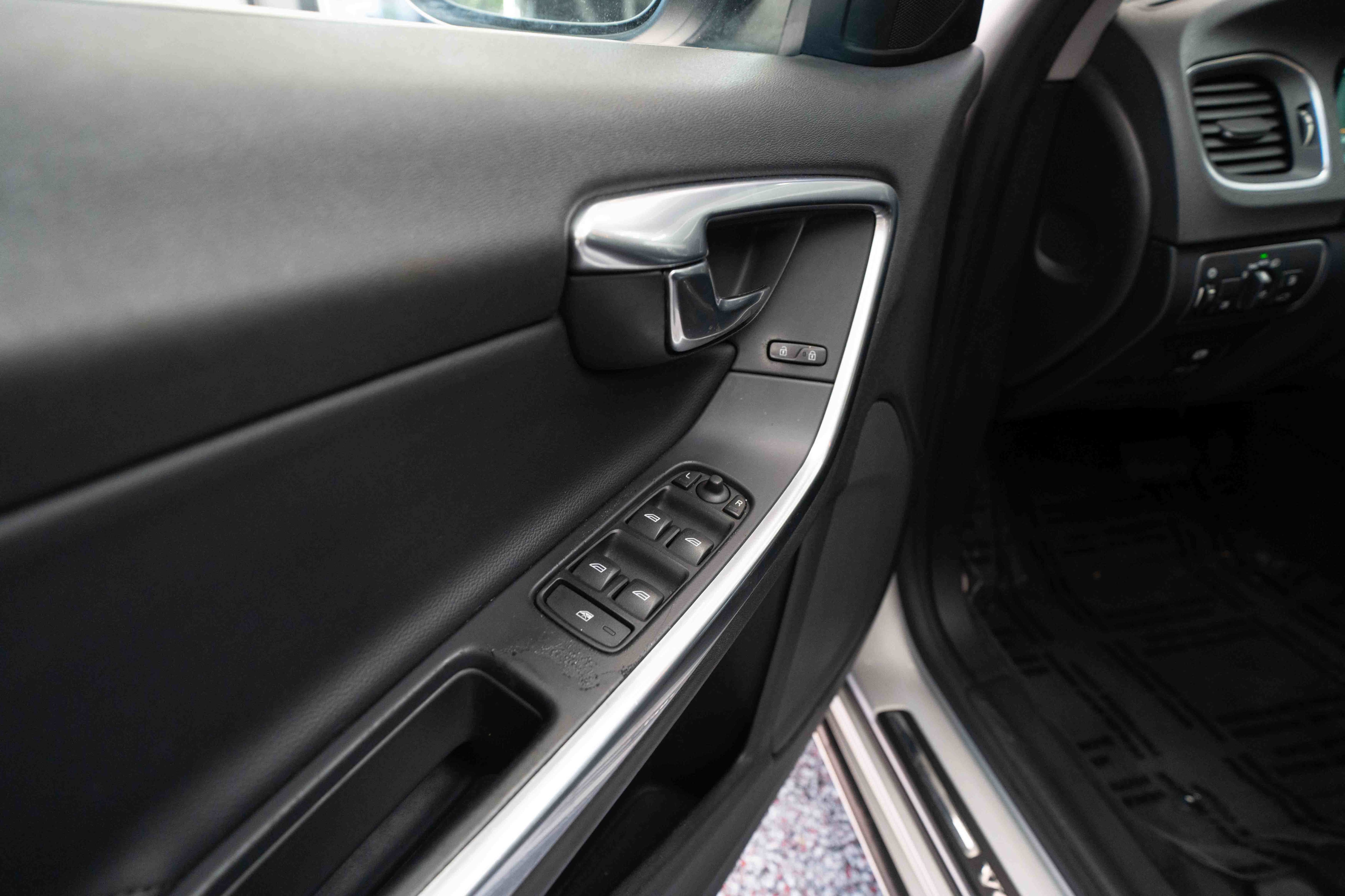 Used 2015 Volvo S60 T5 Premier FWD image 7