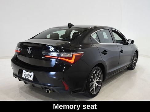 Used 2019 Acura ILX FWD image 4