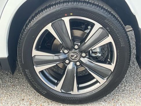 New 2026 Lexus UX 300h FWD image 11