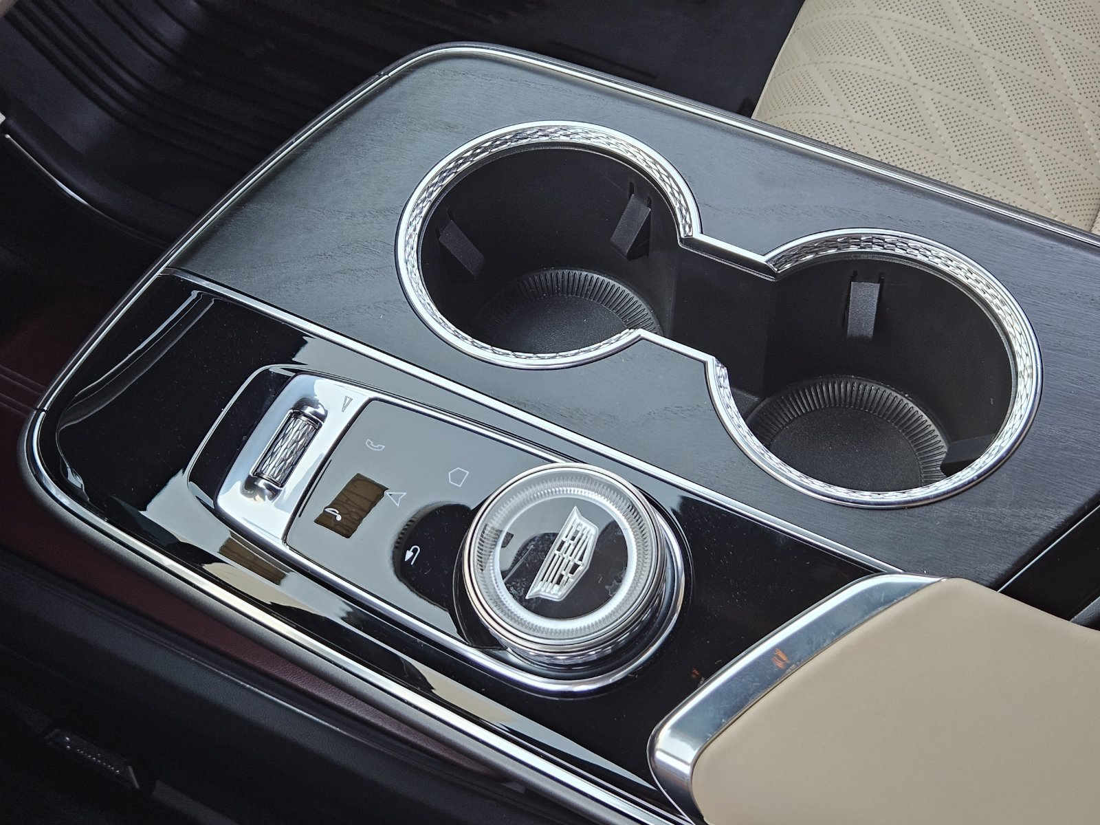 Certified 2026 Cadillac Lyriq Signature Luxury w/ Nappa Leather Package AWD/4WD image 22