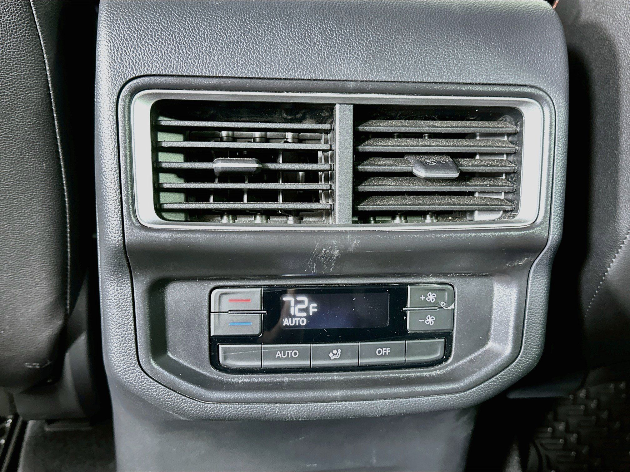 Used 2026 Volkswagen Atlas Peak Edition AWD/4WD image 24