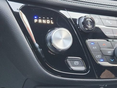 New 2026 Chrysler Pacifica Select FWD image 29