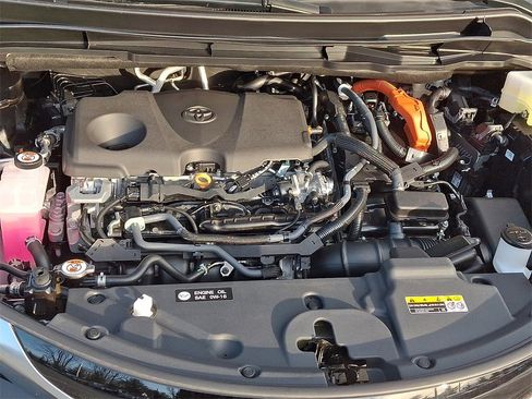 New 2026 Toyota Sienna Platinum image 21