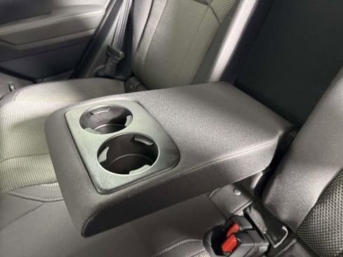 Used 2024 Subaru Crosstrek 2.0i Premium image 31