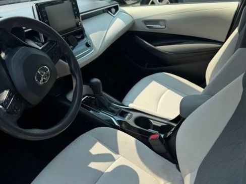 Used 2021 Toyota Corolla LE FWD image 6