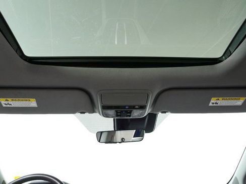 Used 2019 Honda Odyssey Touring image 18