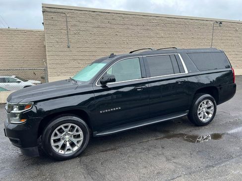 Used 2016 Chevrolet Suburban LT AWD/4WD image 8