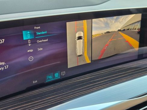 New 2026 Cadillac Escalade ESV Luxury image 19