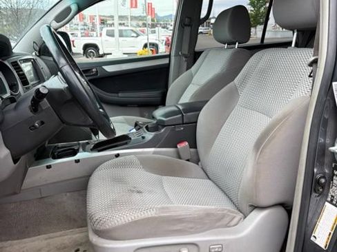 Used 2006 Toyota 4Runner SR5 RWD image 17