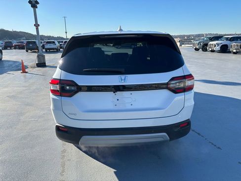 New 2025 Honda Pilot EX-L image 10