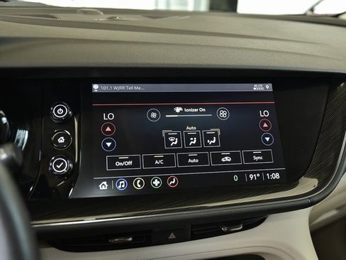 Used 2021 Buick Envision Essence image 27