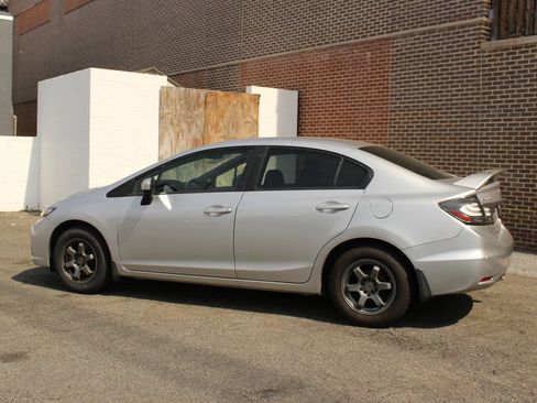 Used 2015 Honda Civic LX image 5