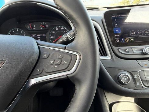 Used 2025 Chevrolet Malibu RS image 12