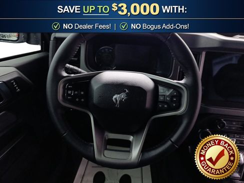 Used 2024 Ford Bronco Big Bend w/ Sasquatch Package image 18