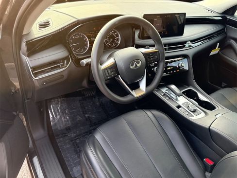 Used 2025 INFINITI QX60 Pure image 9