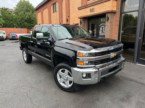 Used 2015 Chevrolet Silverado 2500 LTZ w/ LTZ Plus Package AWD/4WD image 11