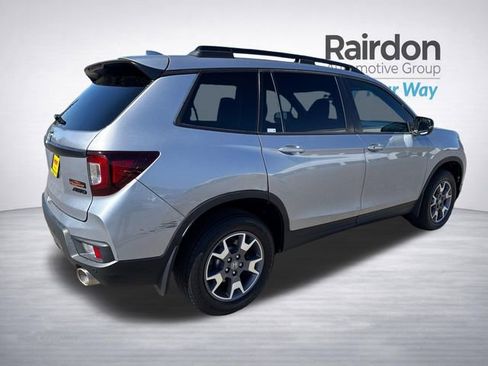 Used 2023 Honda Passport TrailSport image 7