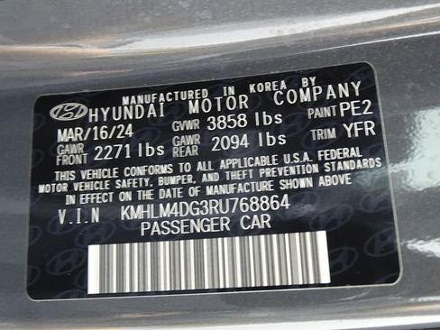 Used 2024 Hyundai Elantra SEL FWD image 19
