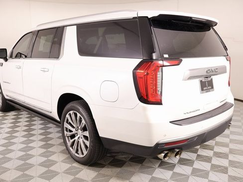 Used 2021 GMC Yukon XL Denali w/ Denali Ultimate Package image 25
