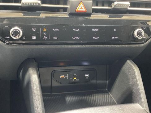 New 2026 Kia Sportage LX AWD/4WD image 17