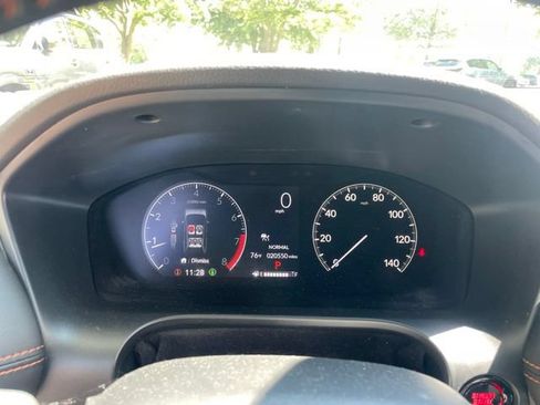 Used 2024 Honda HR-V Sport image 12