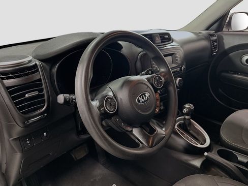 Used 2016 Kia Soul image 10