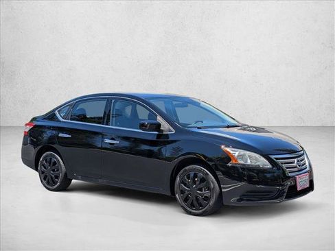 Used 2014 Nissan Sentra SV FWD image 3